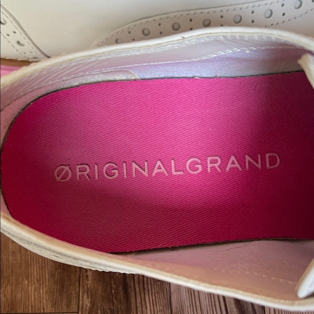 Women's White Wingtip Lace-Up Shoes with Pink Sole - Picture 2 of 7